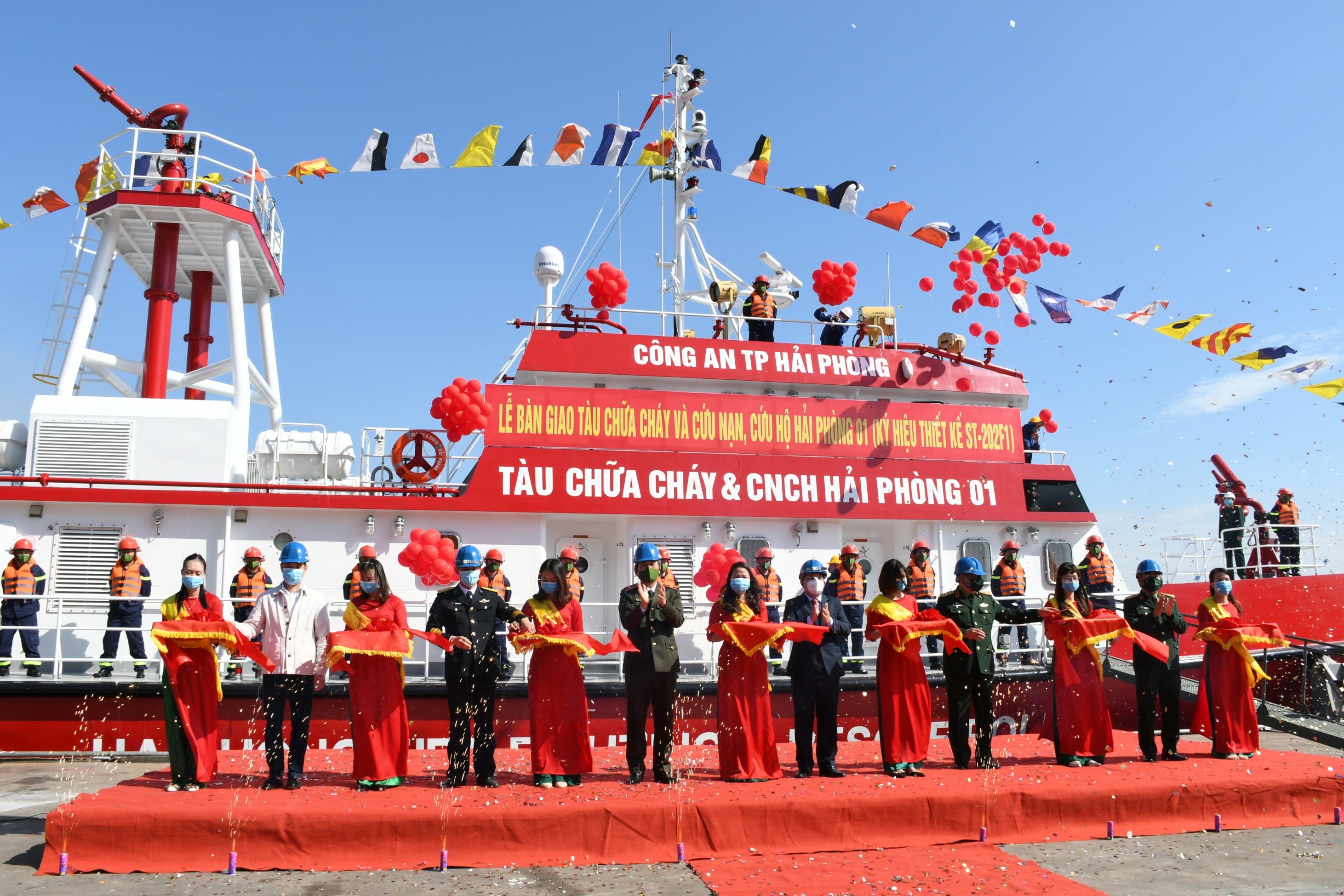 Bàn giao tàu chữa cháy và cứu nạn cứu hộ Hải Phòng 01